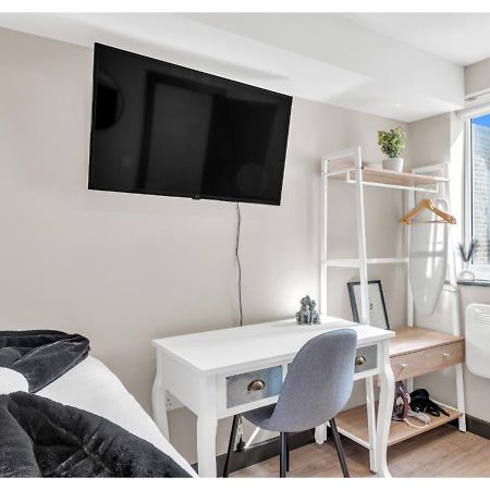 Stay & Explore: Convenient Studio - Prime Location Londen Buitenkant foto